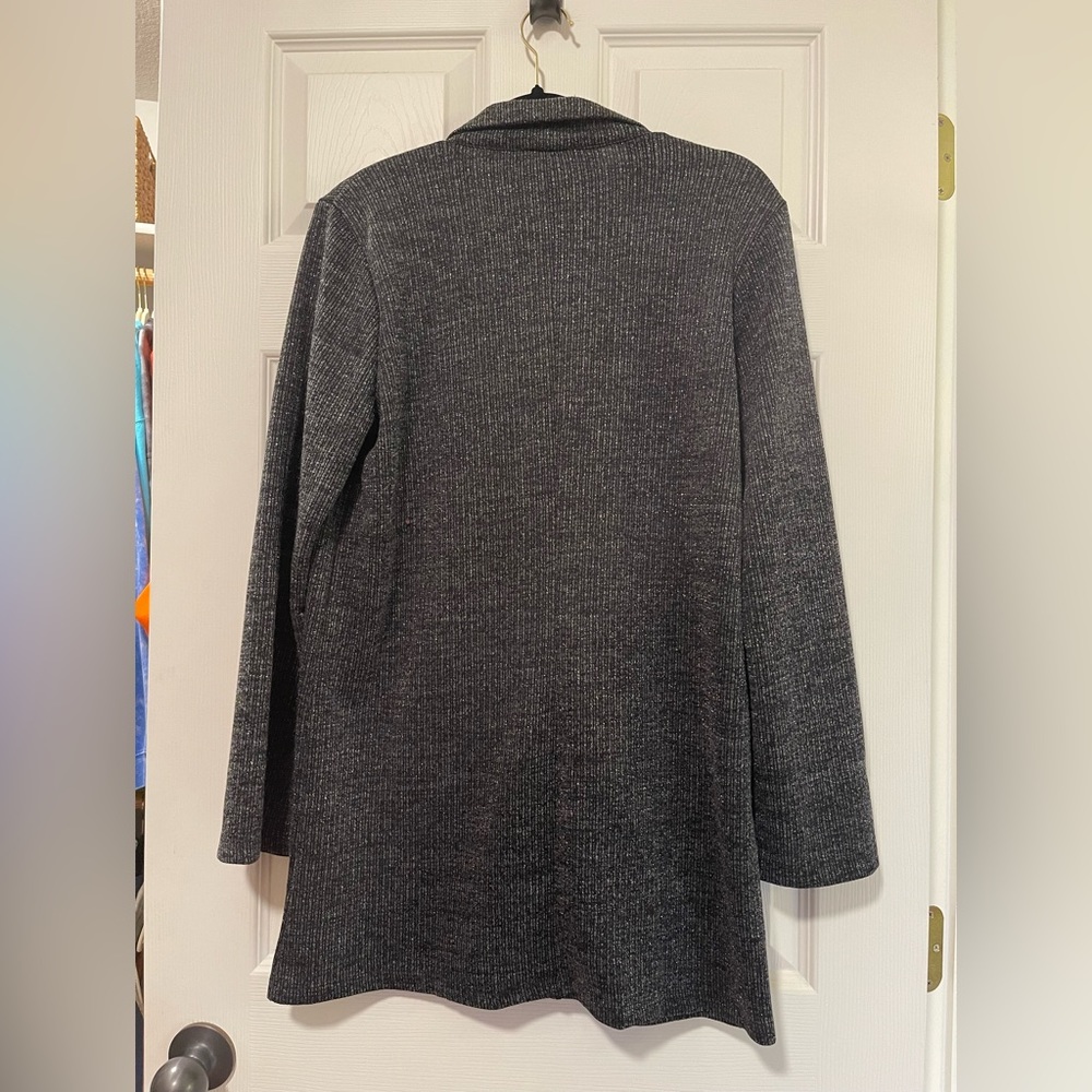 EUC Must Have Charcoal Gray With Silver‎ Metallic Blazer - Picture 4 of 4